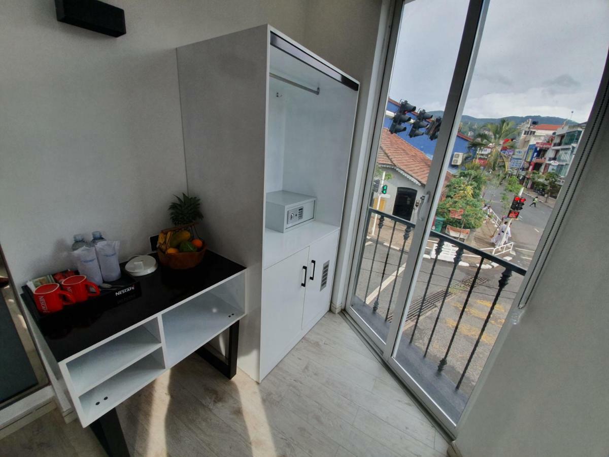 Hotel Bed Station 210 Kandy Exterior foto